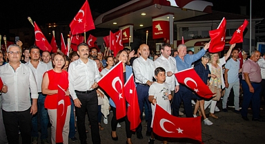 Dikili'de Zafer Bayramı Festival Coşkusuyla Kutlandı