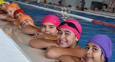 İzmir Büyükşehir Belediyesi spor okullarında yeni dönem başladı