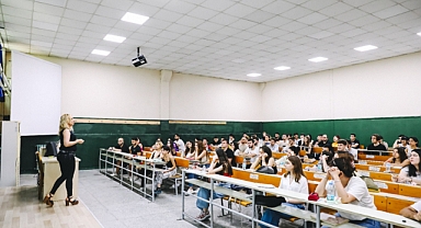 DEÜ 73 bin öğrencisiyle yeni akademik yıla 'merhaba' dedi