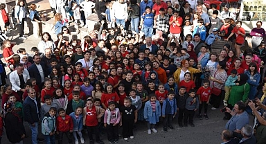 Menemen'de her öğrenciye 1000 TL