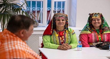 Yörüklerden Başkan Tugay'a renkli ziyaret