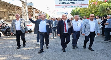 Menemen esnafını buluşturdu 