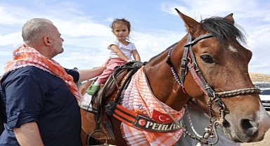 Türkiye’nin en başarılı atları Menemen’de yarışacak