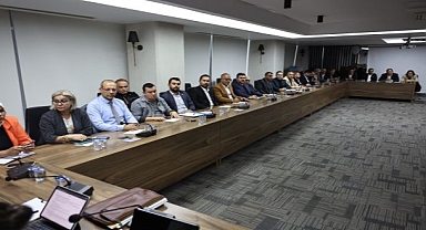 AK Parti İzmir’de, yerel yönetimler zirvesi!