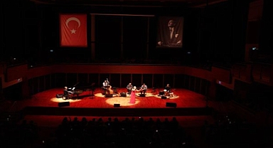 Dilek Türkan ile Cumhuriyet’e Şarkılar