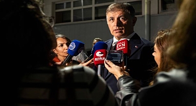 İzmir’e yeni su kaynakları temin etmelerini bekliyoruz