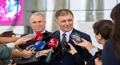 “İzmir’in sorunlarını çözen belediye başkanı olarak hatırlanmayı diliyorum”