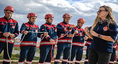 İzmir’in yeni kahramanları göreve hazırlanıyor