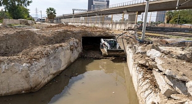 İZSU’dan kış öncesi temizlik ve altyapı hamlesi