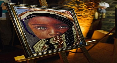 Sabırla ilmek ilmek dokunan ışıklar