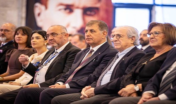 Başkan Tugay’dan sanayicilere yeşil dönüşüm çağrısı