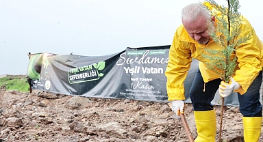 Menemen'de fidanlar yeşil vatan için dikildi