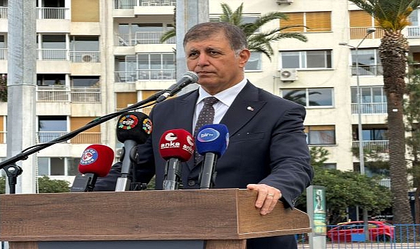 Öğretmeni yok sayan hiçbir iktidar ayakta kalamaz