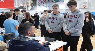 Oğuzhan Özkaya’dan Gençlere İlham Veren 4. Kariyer Buluşması