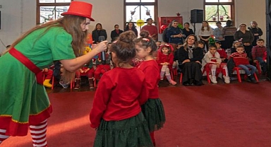 Yuvamız İzmirli çocuklara yeni yıl sürprizi