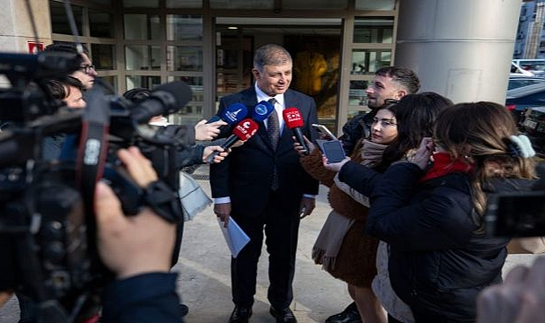 “Güçlendirmek isteyene engel olmuyoruz”