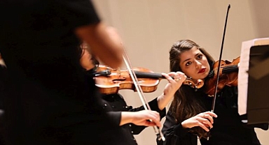 İzmir Oda Orkestrası'ndan Barok müziği ziyafeti