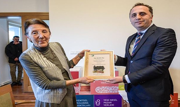 Kent konuşuyor, İzmir dinliyor