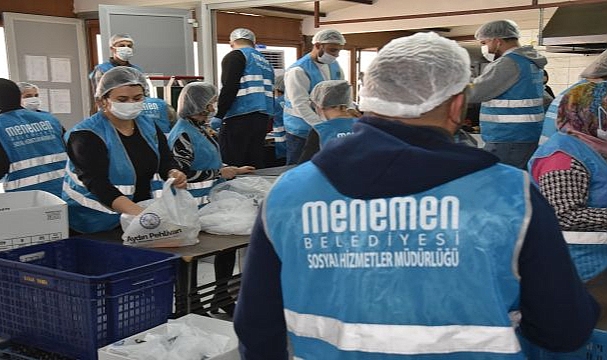 Menemen Belediyesi Aşevi’nden her gün 10 bin kişiye yemek