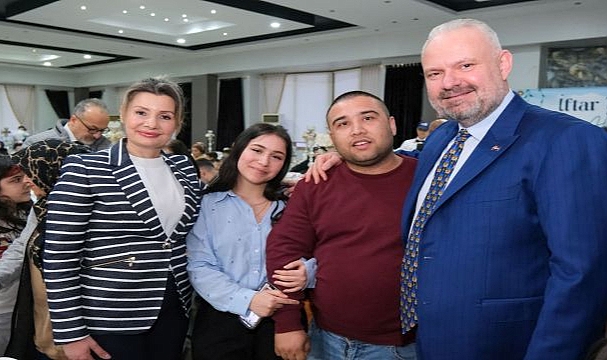 Başkan Pehlivan, Menemenlilerle gönül sofralarında buluştu