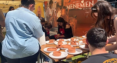 Menemen'de üniversiteliler 8 bin yıllık gelenekle buluştu
