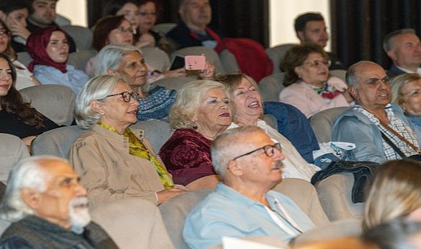 İzmir İleri Yaş Sempozyumu’nda gündem: Afetlerde yaşlıların güvenliği